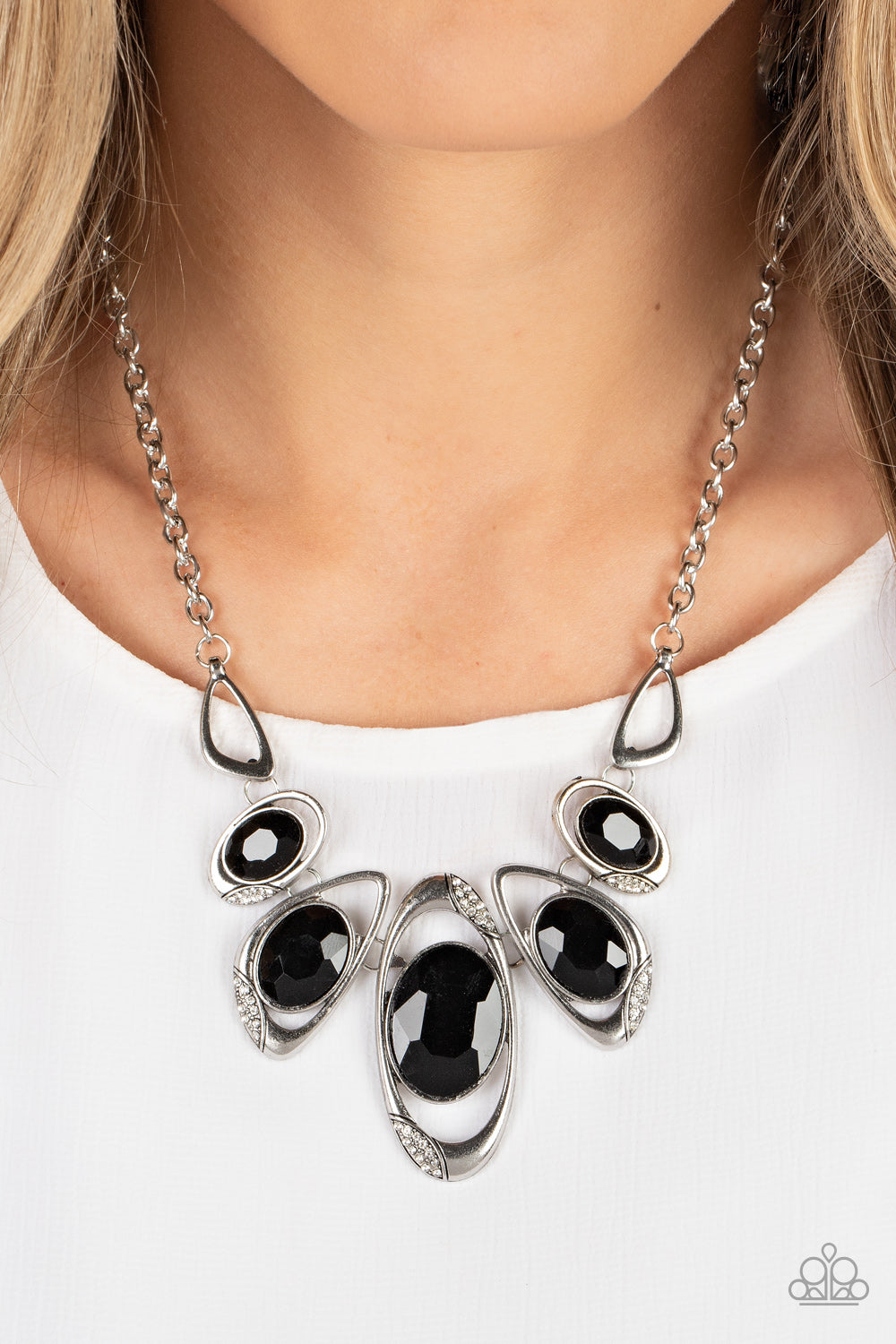 Hypnotic Twinkle - black - Paparazzi necklace