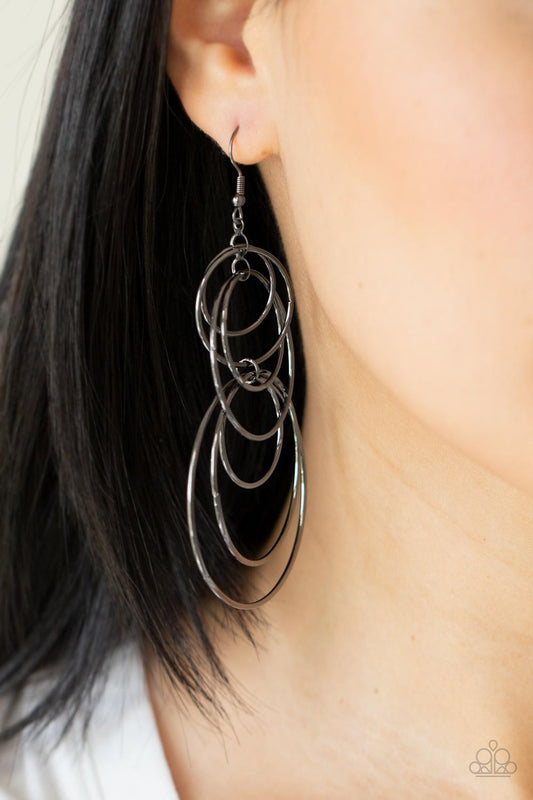 I Feel Dizzy - black - Paparazzi earrings