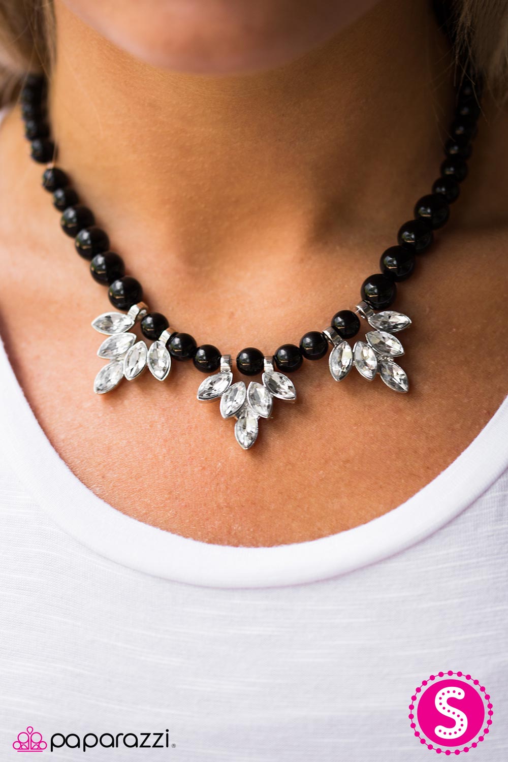 Ice Crystals - black - Paparazzi necklace