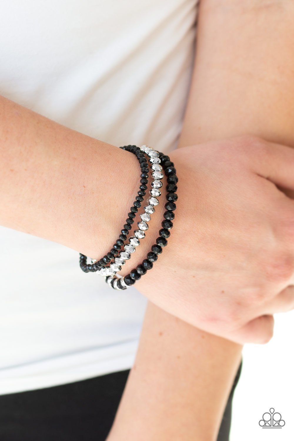 Ideal Idol-black-Paparazzi bracelet