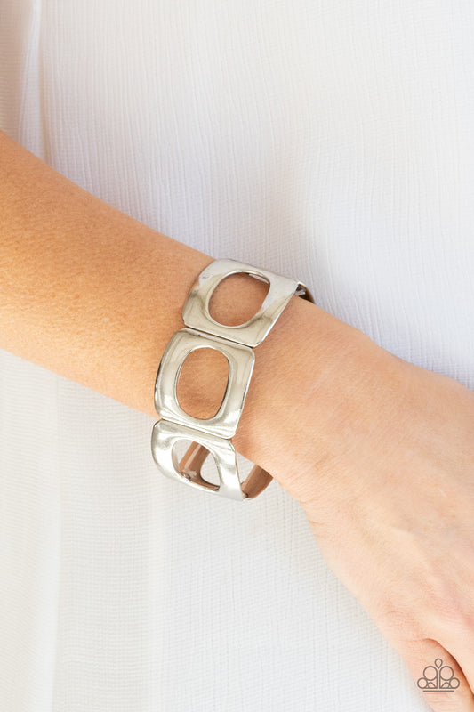 In OVAL Your Head - silver - Paparazzi bracelet