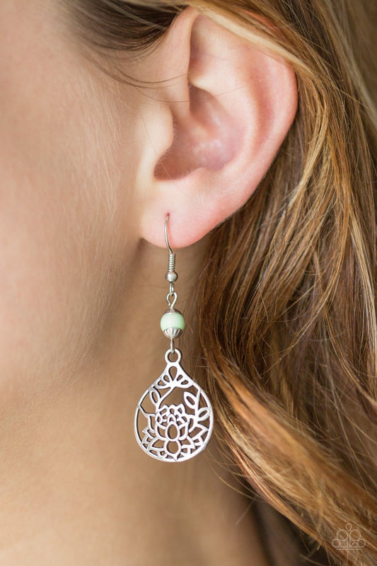 In Bloom - green - Paparazzi earrings