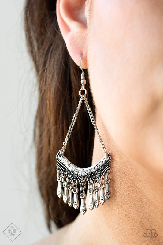 In ROGUE - silver - Paparazzi earrings