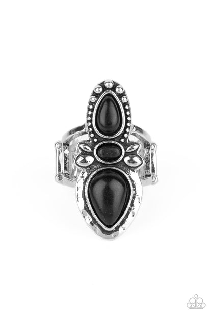 In a BADLANDS Mood - black - Paparazzi ring