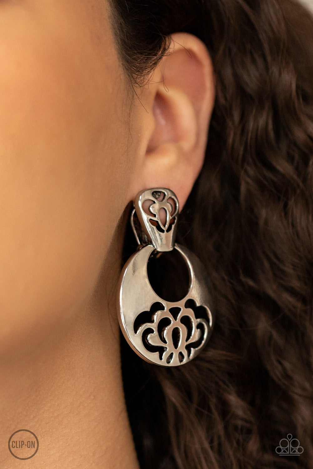 Industrial Eden - silver - Paparazzi CLIP ON earrings