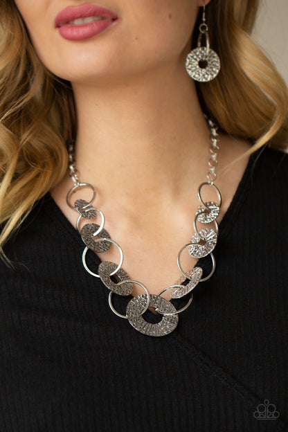 Industrial Envy - silver - Paparazzi necklace