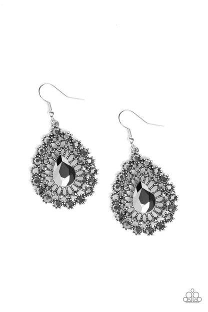 Insta Classic - silver - Paparazzi earrings