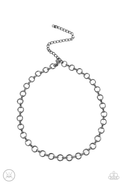Insta Connection - black - Paparazzi necklace
