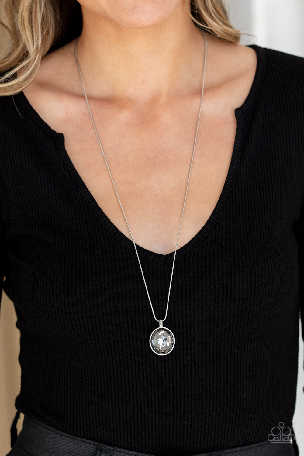 Instant Icon - silver - Paparazzi necklace