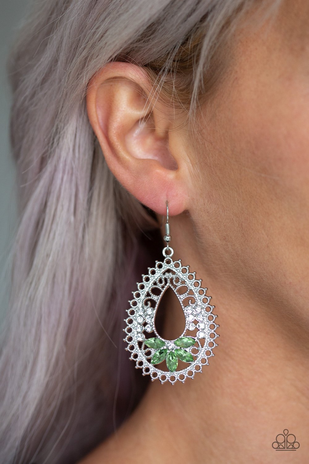 Instant Reflect-green-Paparazzi earrings