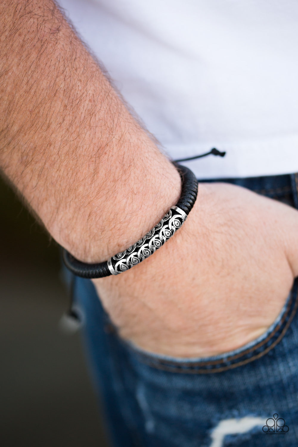 Island Escape - black - Paparazzi bracelet