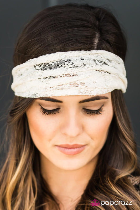 LACE To LACE - Paparazzi headband