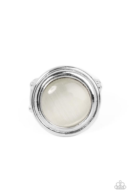 Laguna Luminosity - white - Paparazzi ring