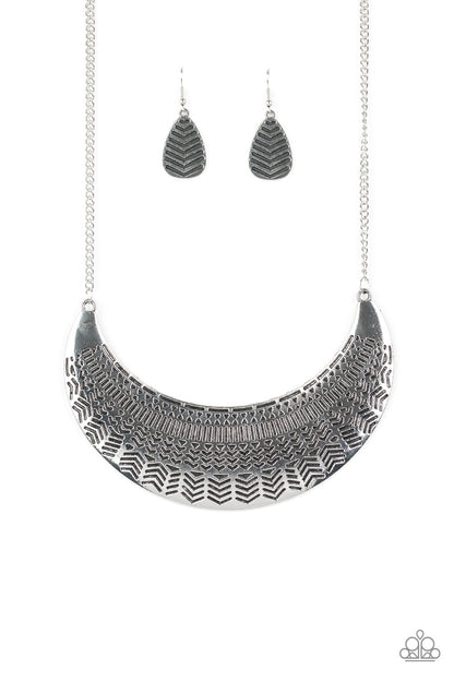 Large As Life - silver - Paparazzi necklace