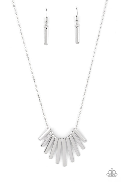 Leading MANE - silver - Paparazzi necklace