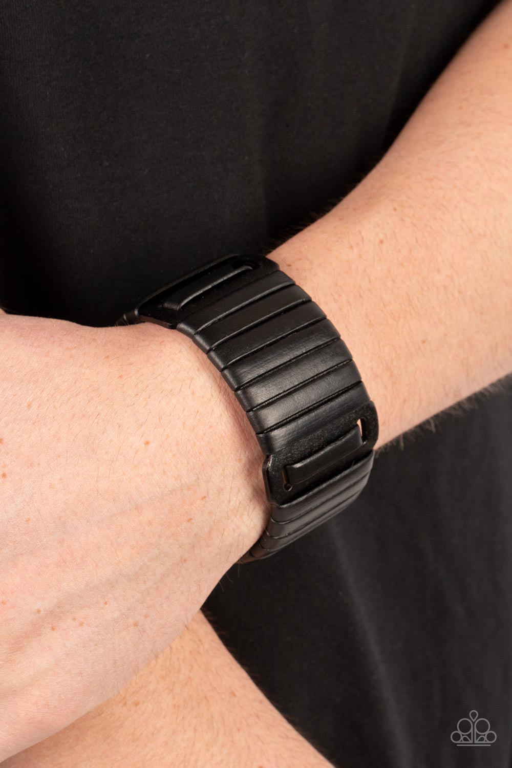 Leather Lumberyard - black - Paparazzi bracelet