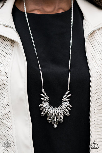 Leave It To LUXE - silver - Paparazzi necklace