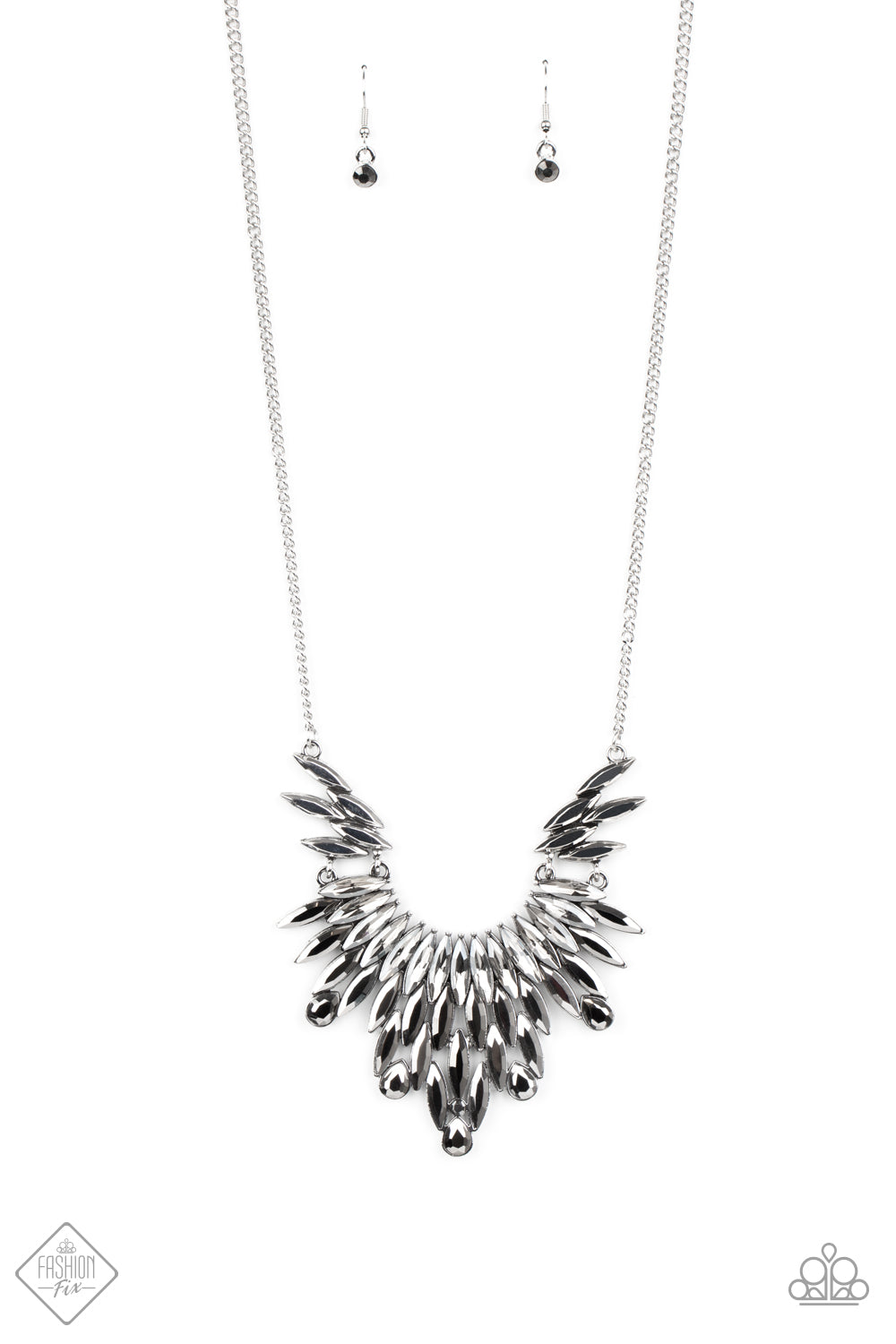 Leave It To LUXE - silver - Paparazzi necklace