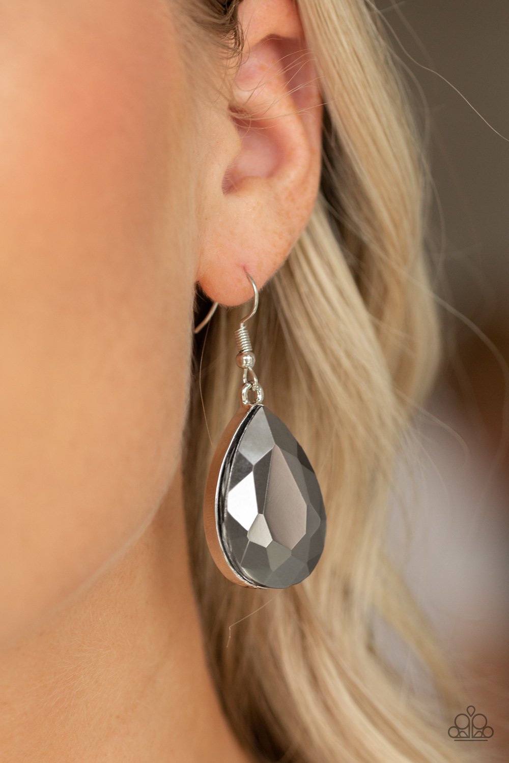 Limo Ride-silver-Paparazzi earrings