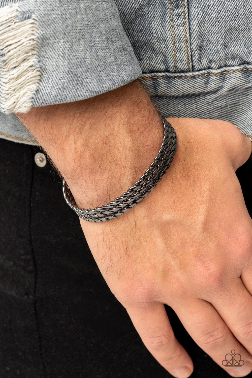 Line of Scrimmage - black - Paparazzi mens bracelet