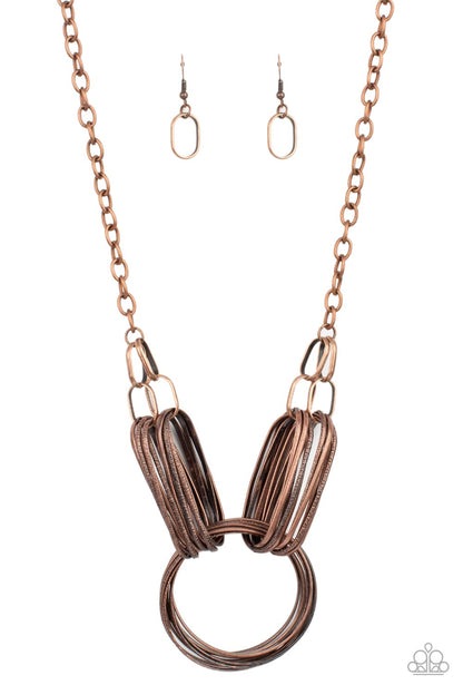 Lip Sync Links - copper - Paparazzi necklace