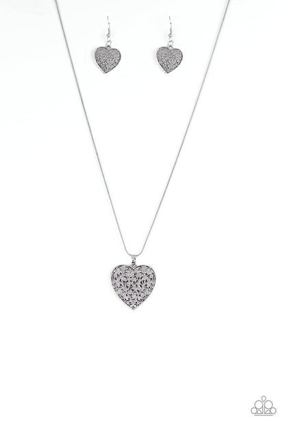 Look Into Your Heart - silver - Paparazzi necklace