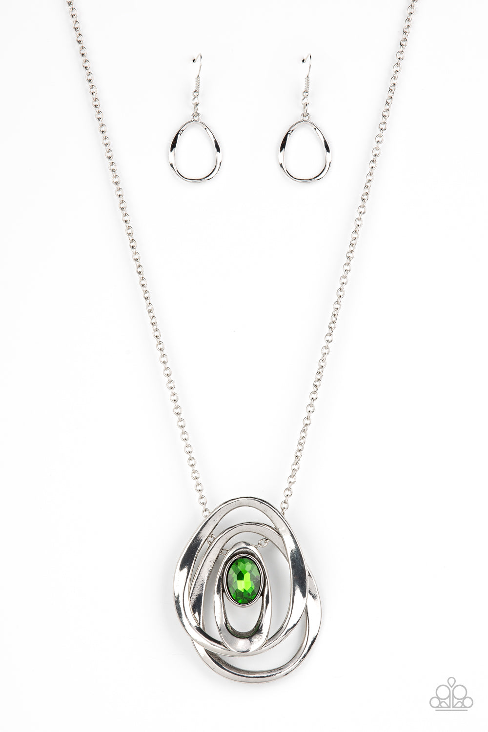 Luminous Labyrinth - green - Paparazzi necklace