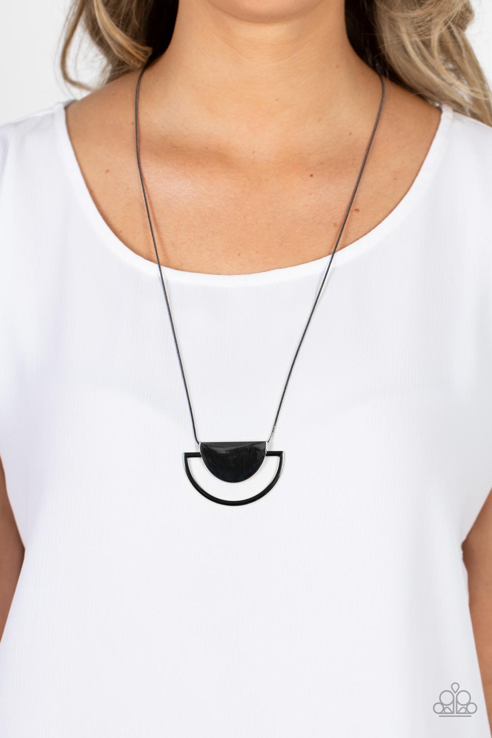 Lunar Phases - black - Paparazzi necklace