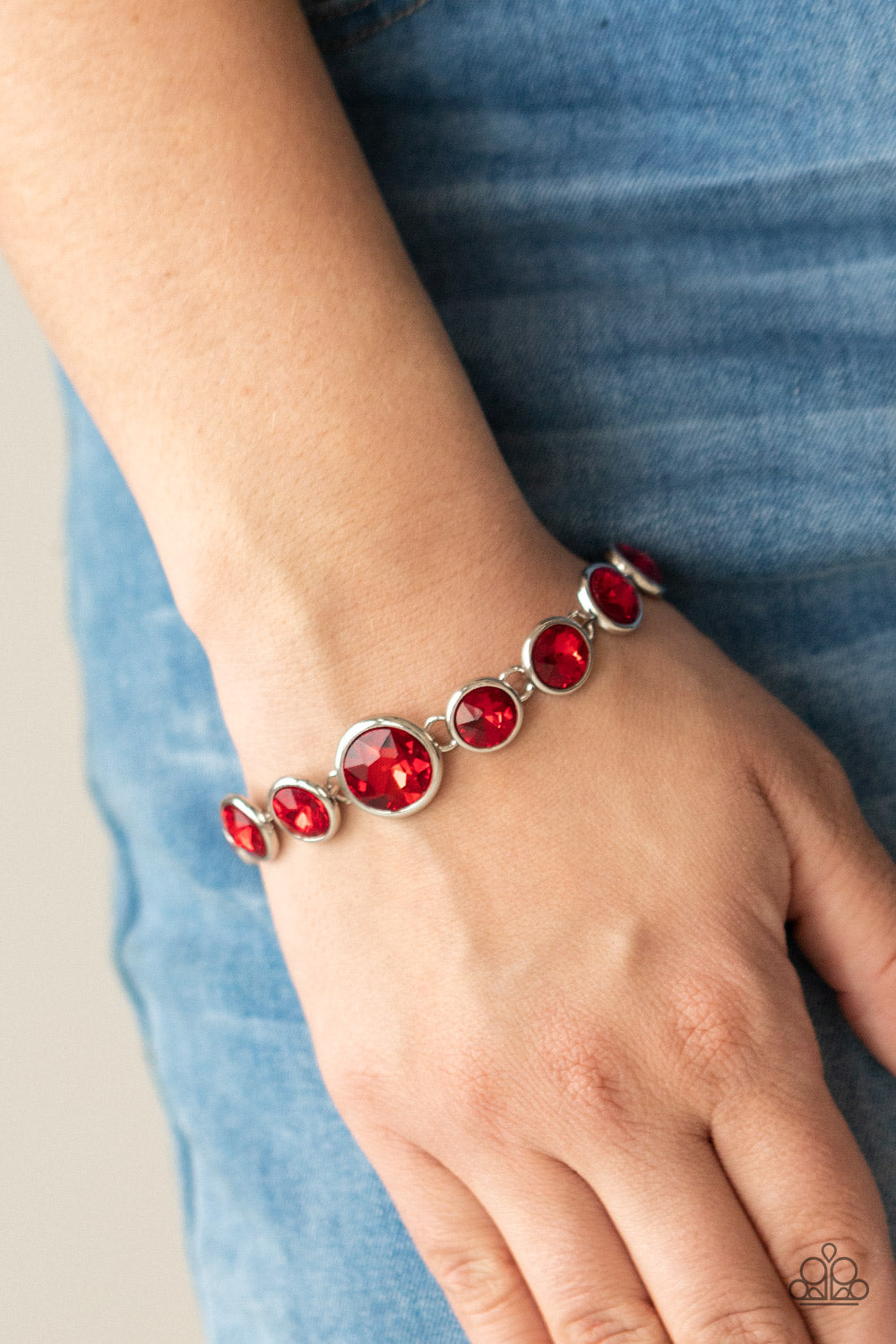 Lustrous Luminosity - red - Paparazzi bracelet
