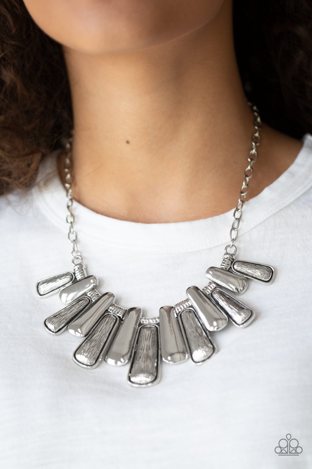 MANE Up-silver-Paparazzi necklace