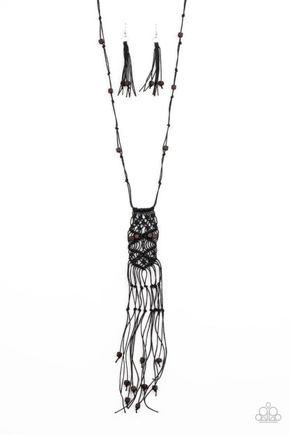 Macrame Majesty - black - Paparazzi necklace