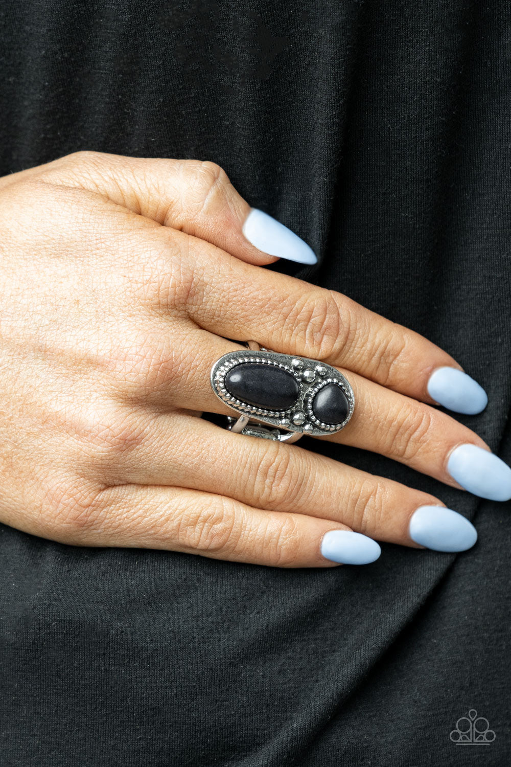 Magical Mesas - black - Paparazzi ring