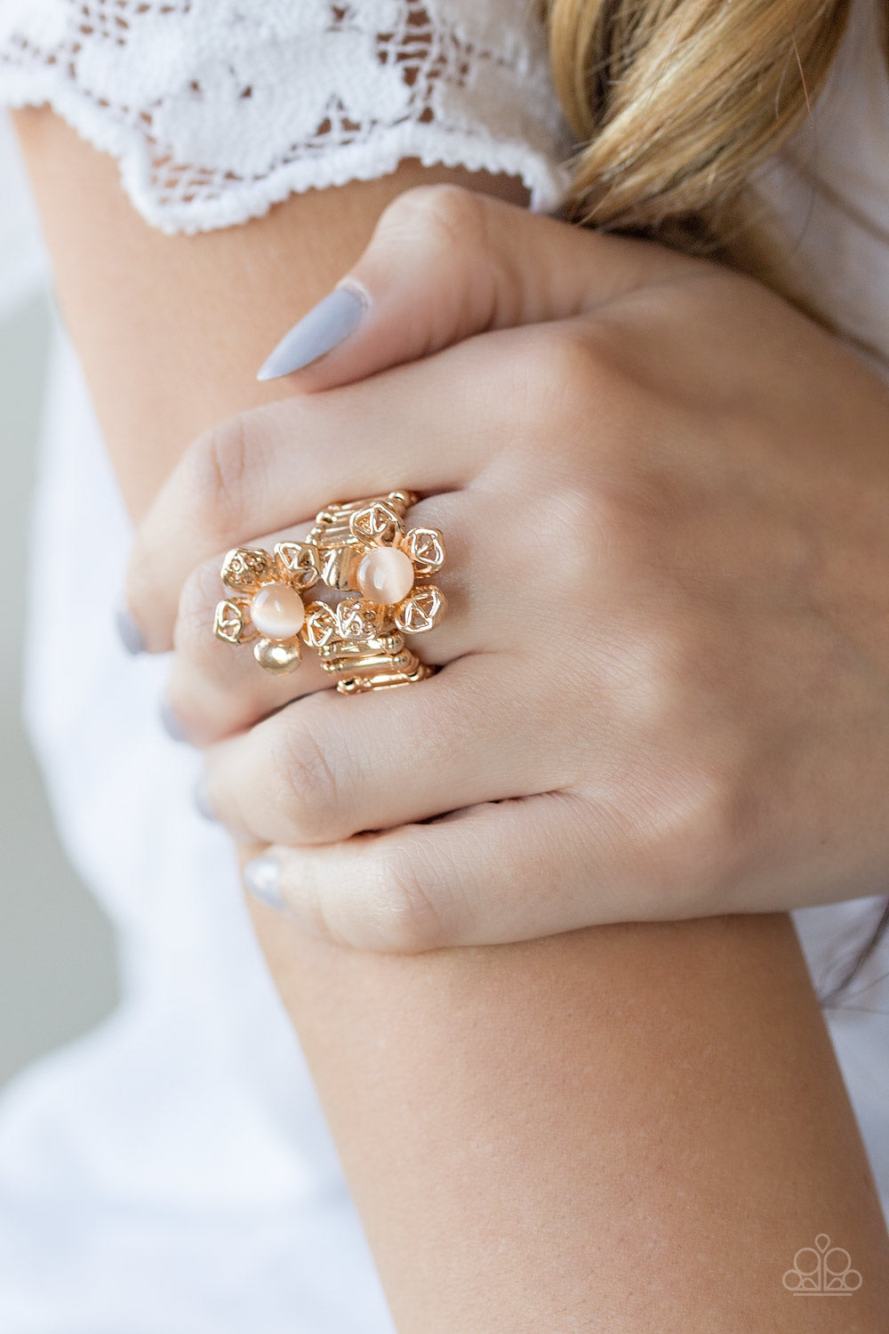 Magnolia Mansions - gold - Paparazzi ring