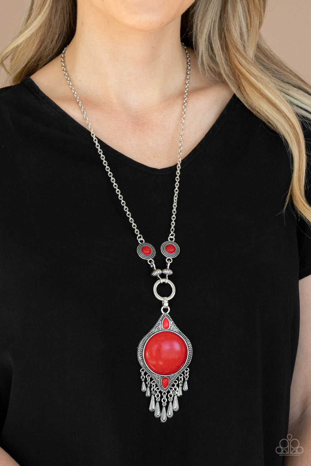 Majestic Mountaineer - red - Paparazzi necklace