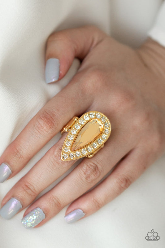 Majestic Mayhem-gold-Paparazzi ring