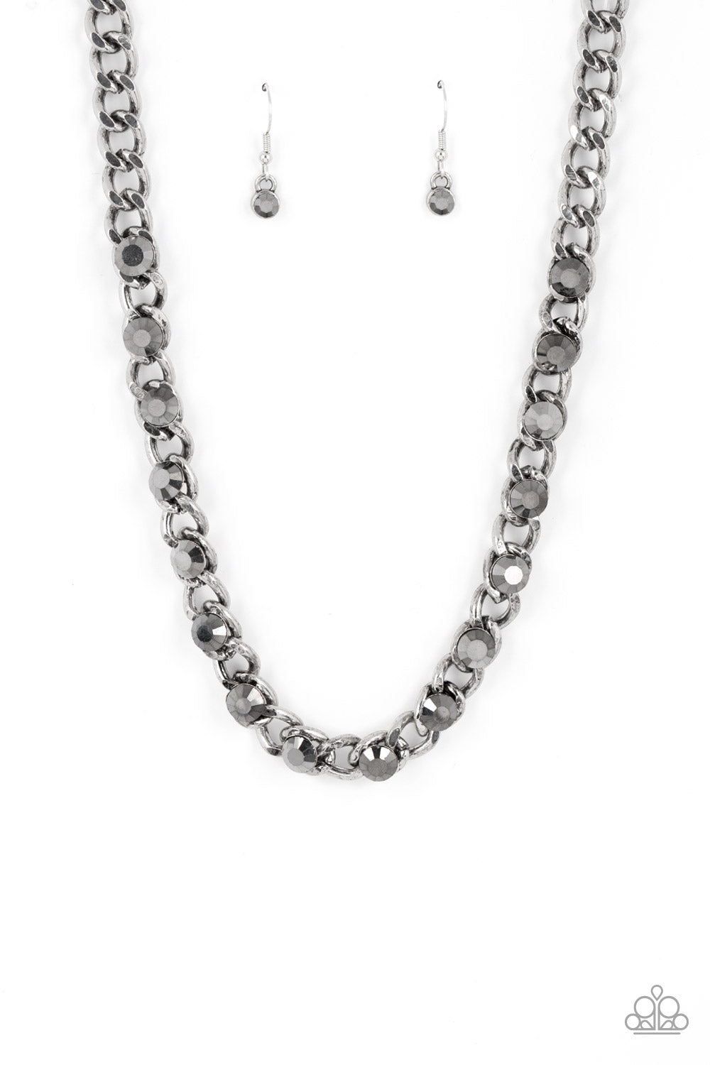 Major Moxie - silver - Paparazzi necklace