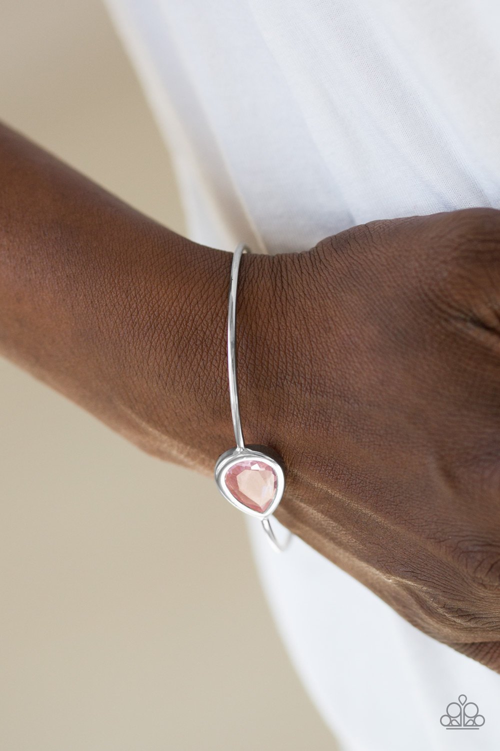 Make a Spectacle-pink-Paparazzi bracelet