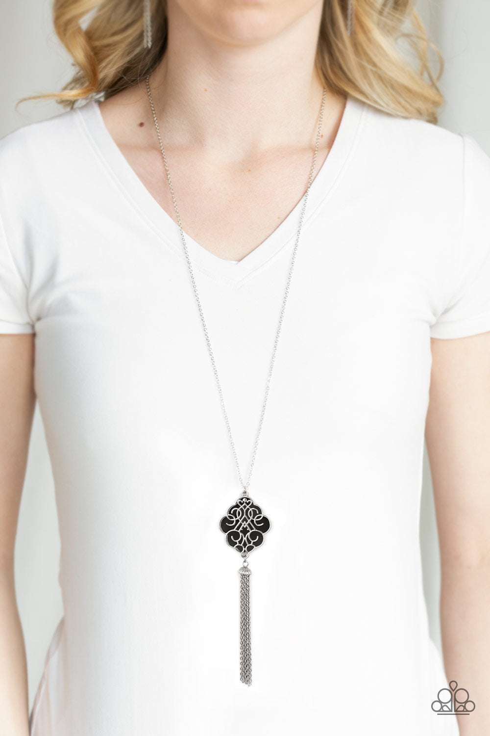 Malibu Mandala - black - Paparazzi necklace