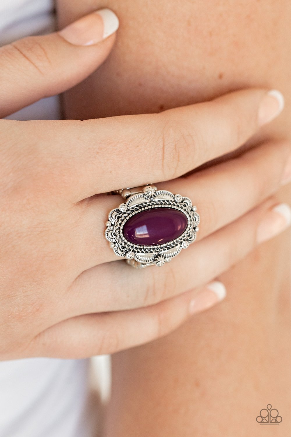 Maliu Majestic - purple - Paparazzi ring