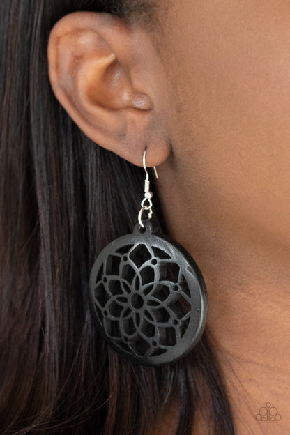 Mandala Meadow - black - Paparazzi earrings