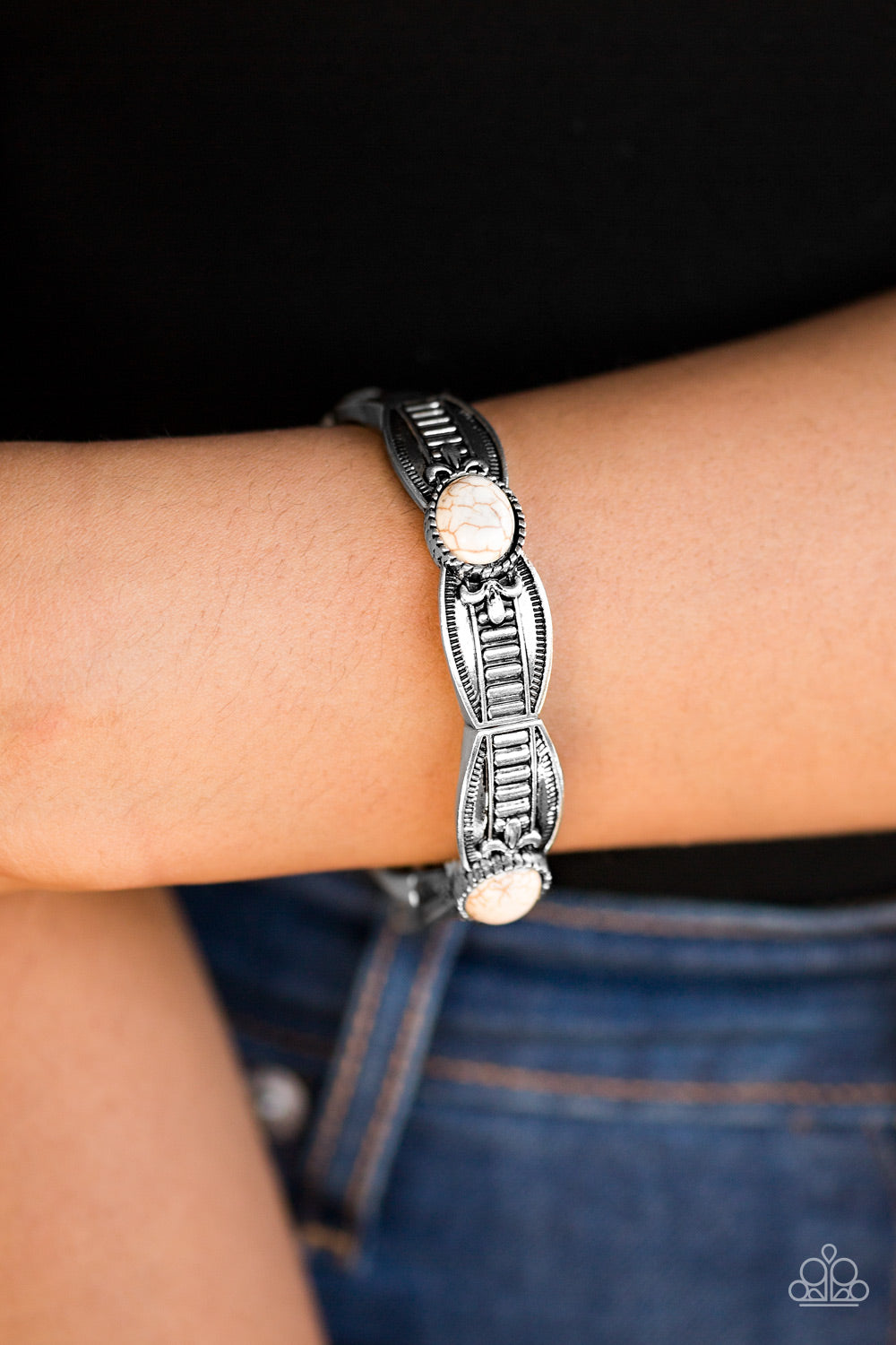 Mayan Majesty - White - Paparazzi bracelet