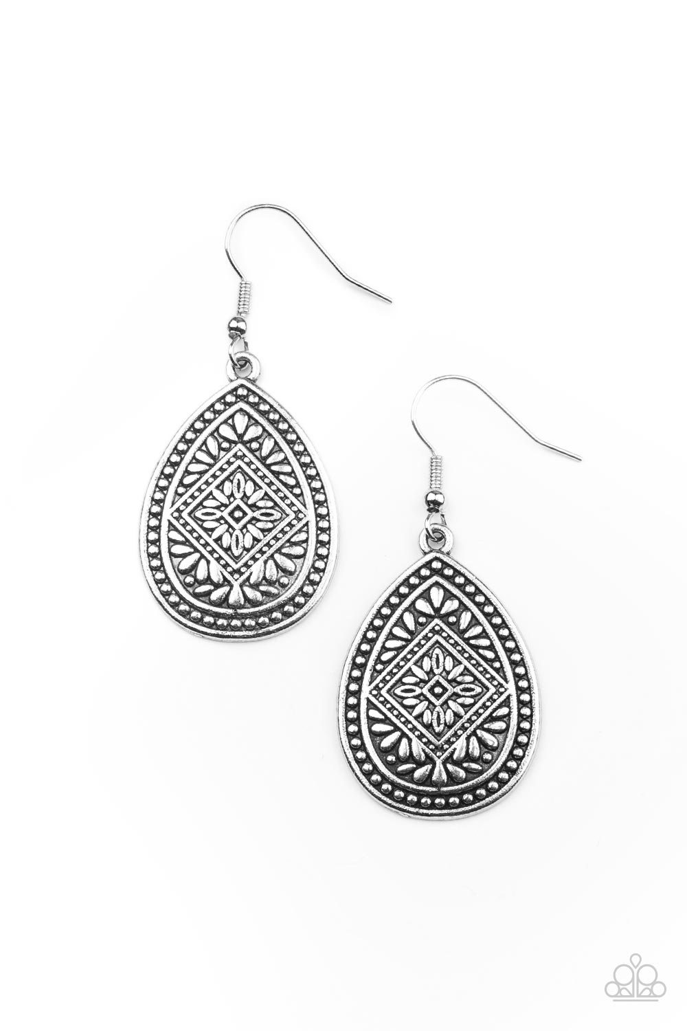 Mayan Mecca - silver - Paparazzi earrings