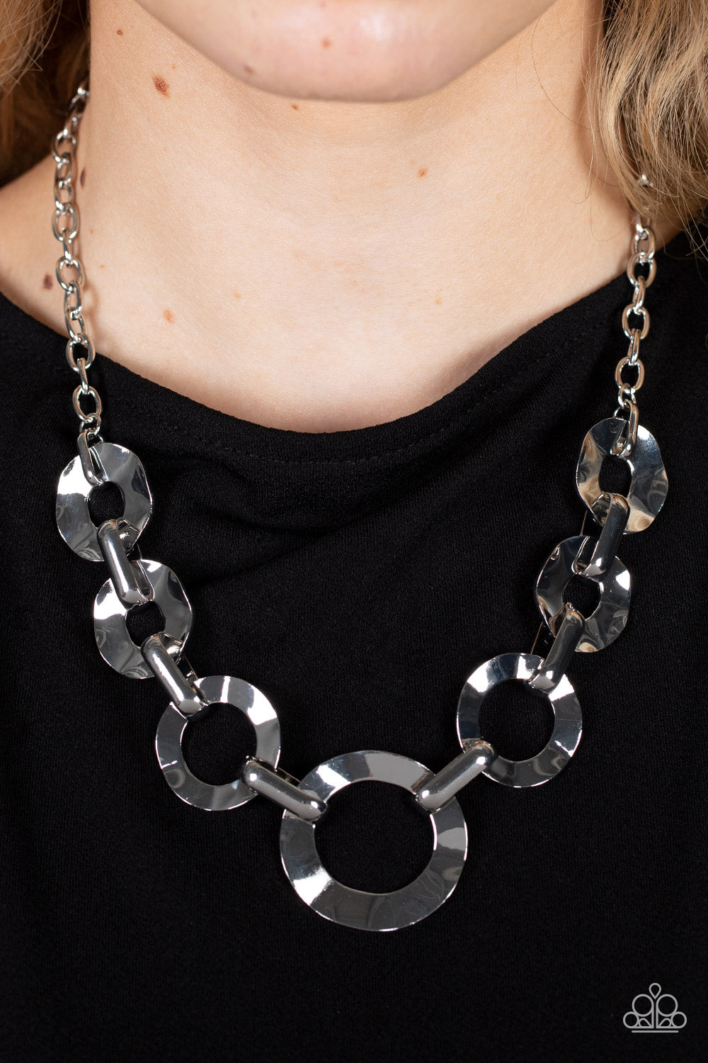 Mechanical Masterpiece - silver - Paparazzi necklace