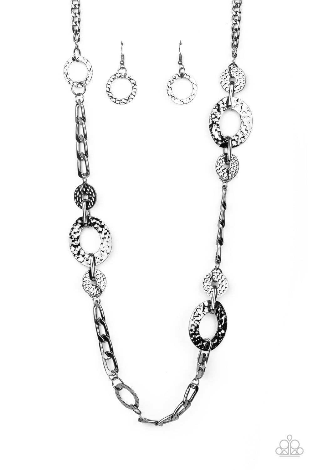 Mechanically Metro - black - Paparazzi necklace