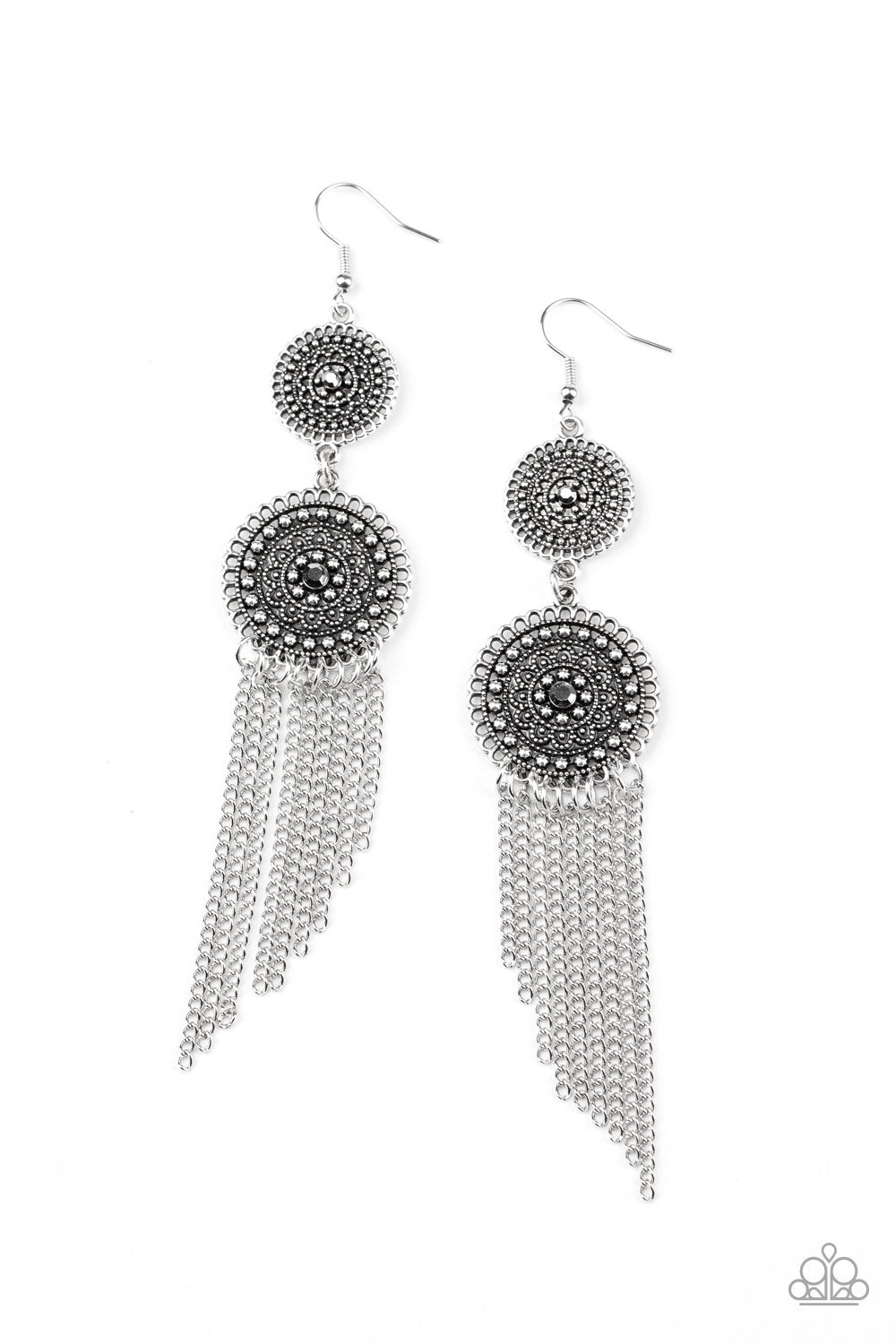 Medallion Mecca - silver - Paparazzi earrings