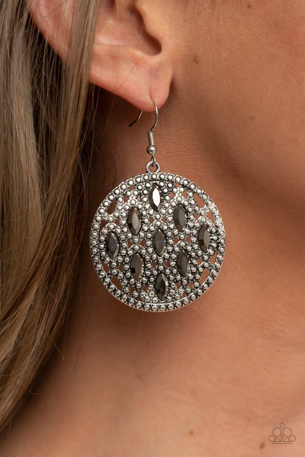 Medallion Stallion - silver - Paparazzi earrings