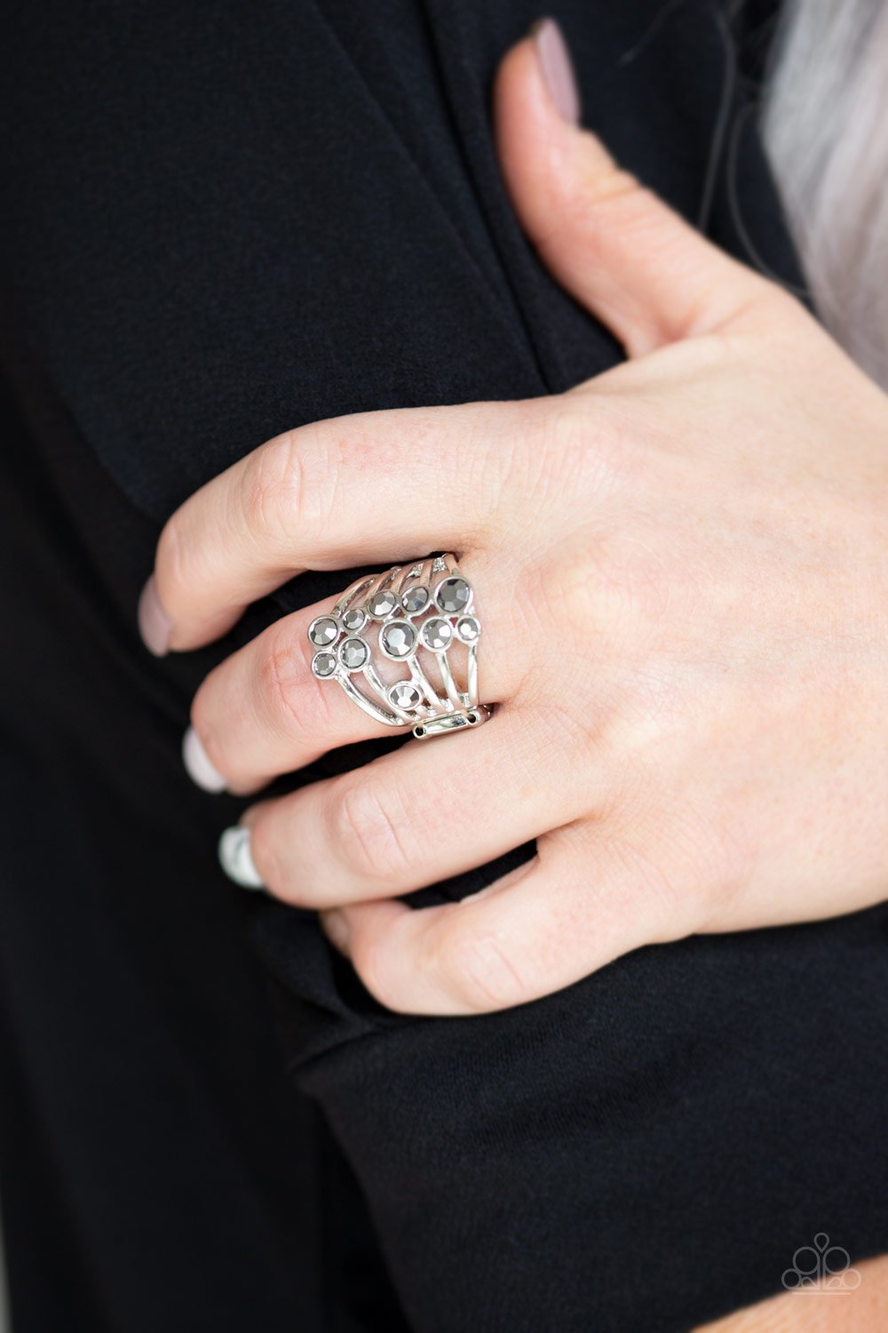 Meet In The Middle-silver-Paparazzi ring