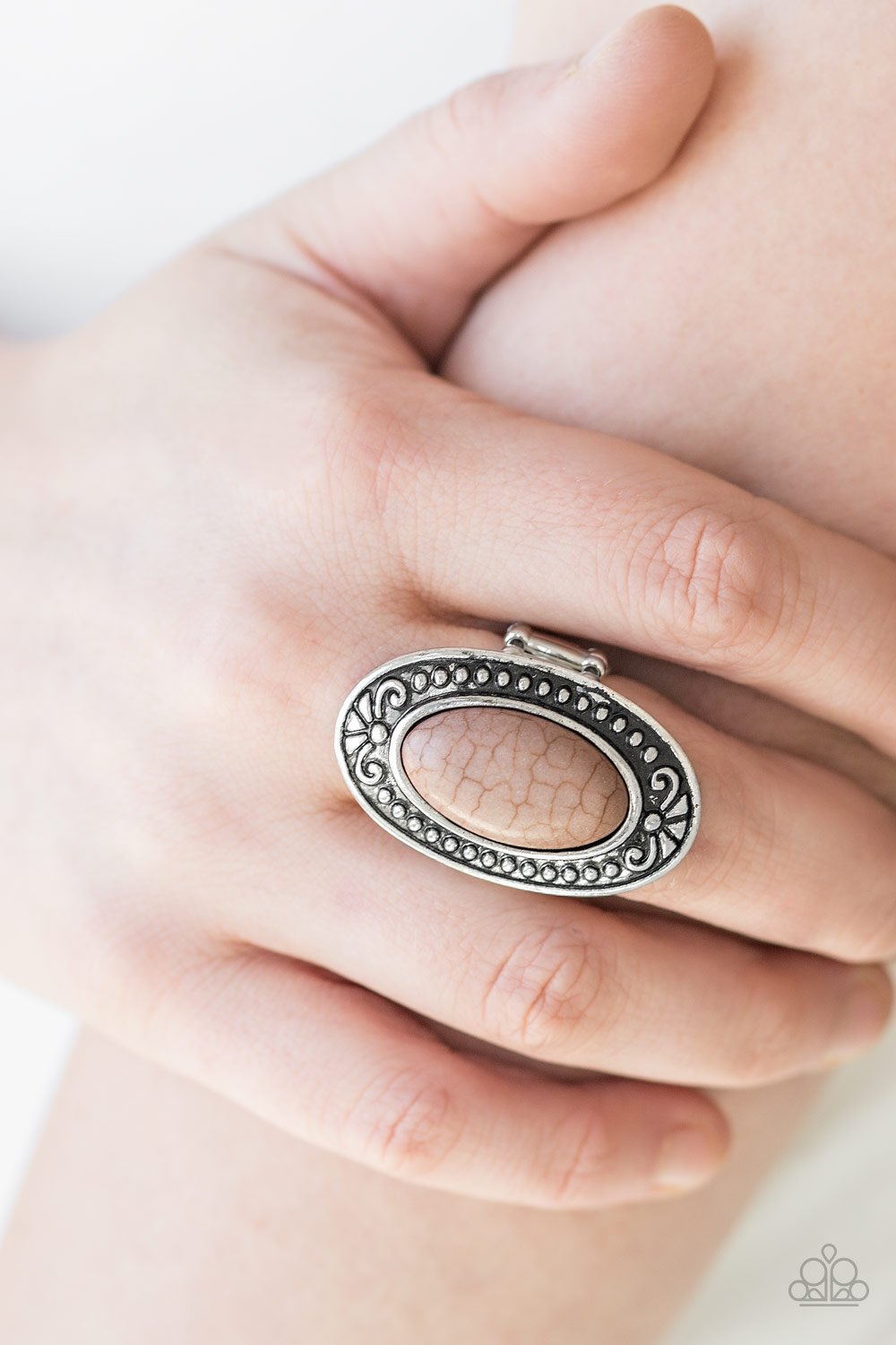 Mesa Meadows - brown - Paparazzi ring