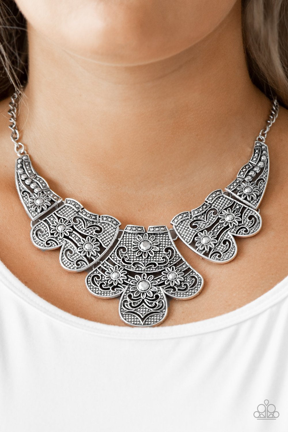 Mess With the Bull - silver - Paparazzi necklace