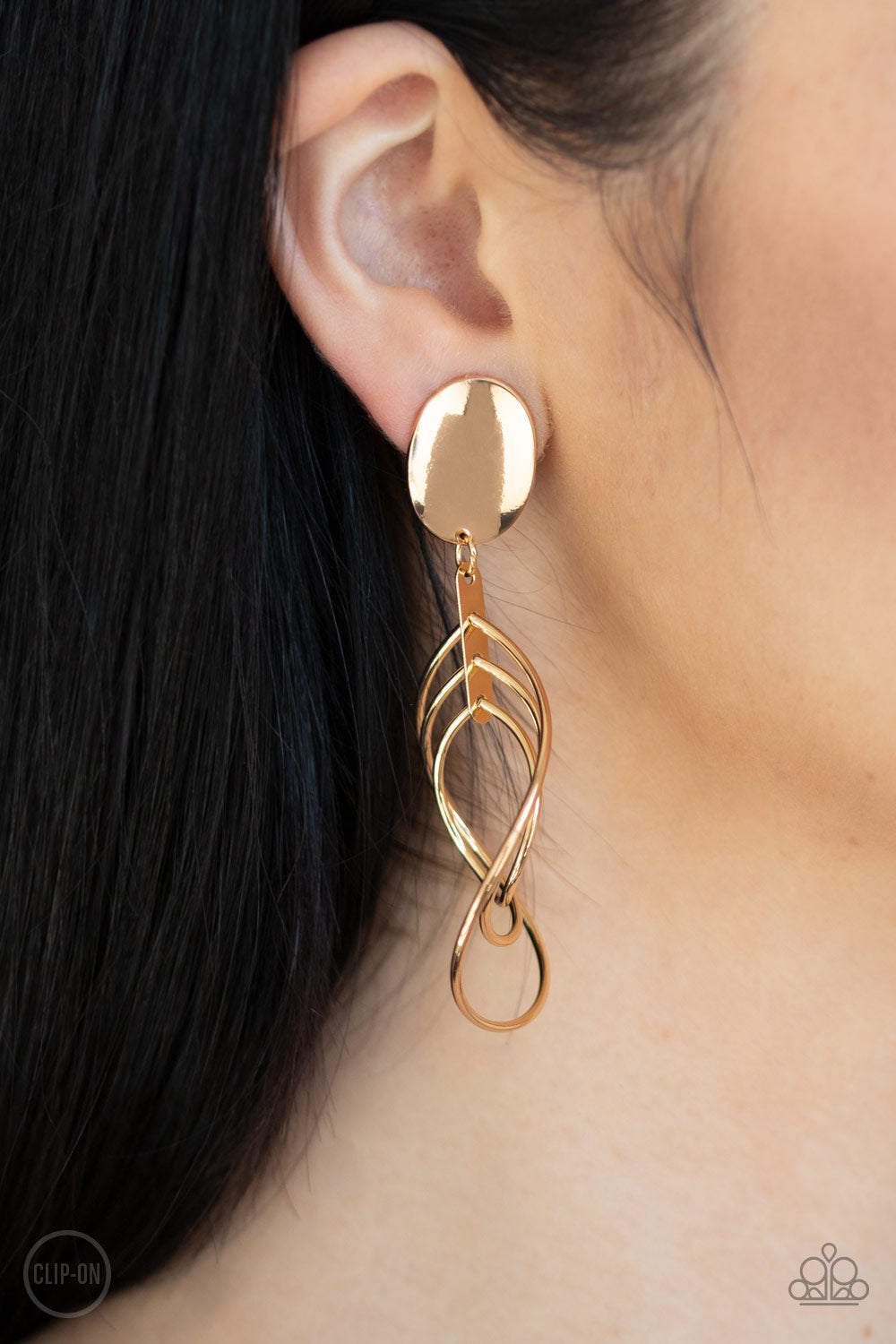 Metallic Foliage - gold - Paparazzi clip on earrings